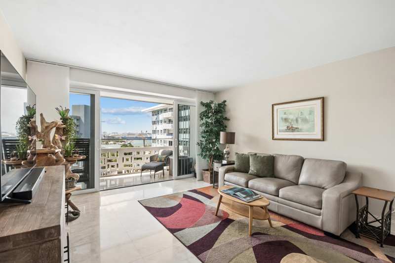 1 bedroom Stock Cooperative at 1900 S Ocean Drive #1504, Breakwater Towers Co-Op, Fort Lauderdale — photo 1