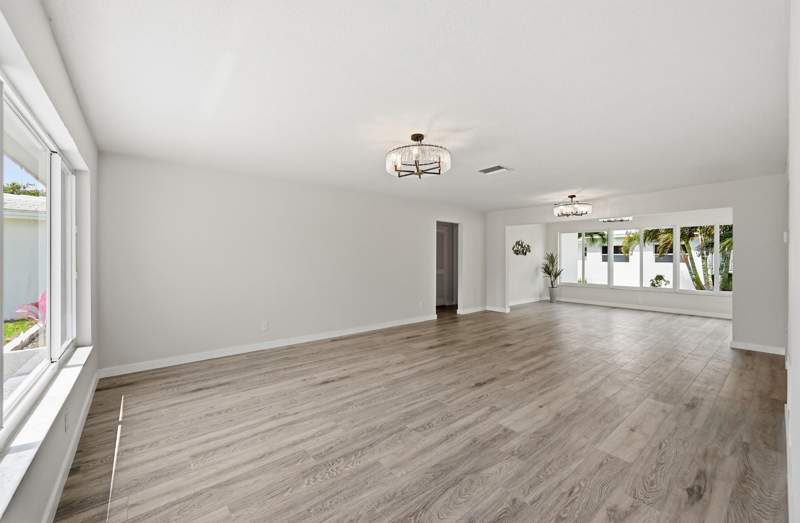 2 bedroom Single Family Residence at 2631 W Golf Boulevard, Leisureville Fourth Sec, Pompano Beach — photo 5