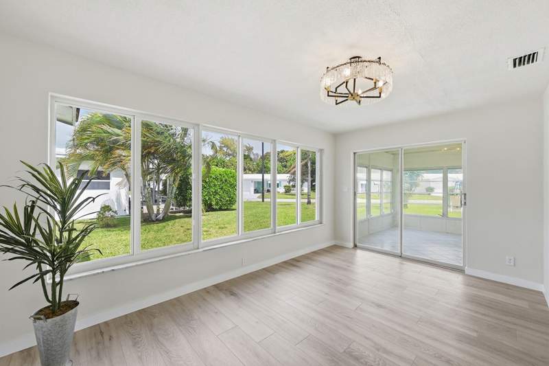 2 bedroom Single Family Residence at 2631 W Golf Boulevard, Leisureville Fourth Sec, Pompano Beach — photo 3