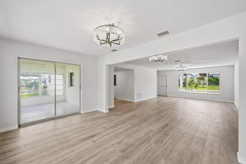 2631 W Golf Boulevard, Pompano Beach FL - photo 13 of 39
