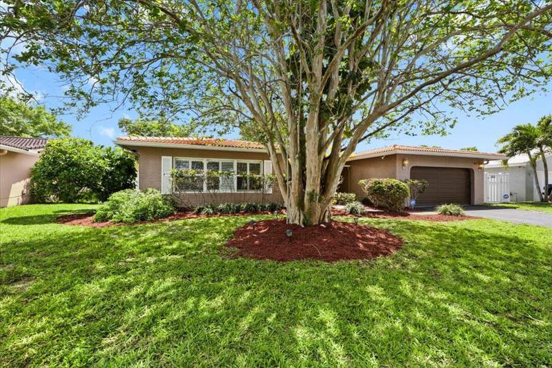3 bedroom Single Family Residence at 11744 NW 26th Court, Coral Springs Country Club, Coral Springs — photo 4