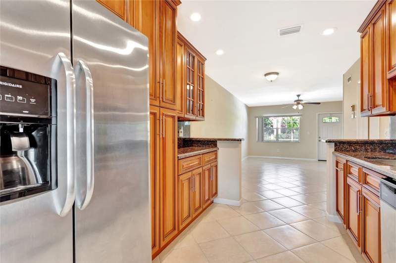 1 bedroom Condominium at 7290 NW 1st Street #205, Oriole Gardens Three, Margate — photo 4