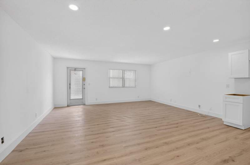 1 bedroom Condominium at 155 Seville G, Kings Point Seville Condos, Delray Beach — photo 4