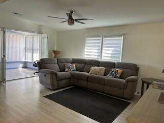 2 bedroom Mobile Home at 5343 NW 4th Terrace, Highland Meadows Estates West, Deerfield Beach — photo 5