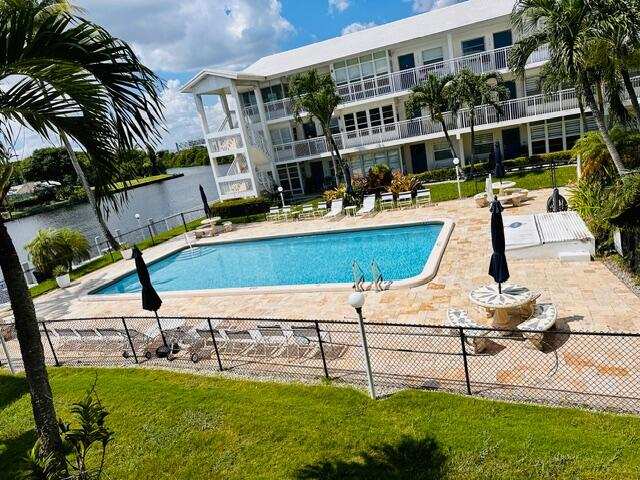 2 bedroom Condominium at 1150 NW 30th Court #203, Wilton Shores East Condo, Wilton Manors — photo 1