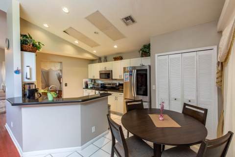 15157 Oak Chase Court, Wellington FL - photo 10 of 27