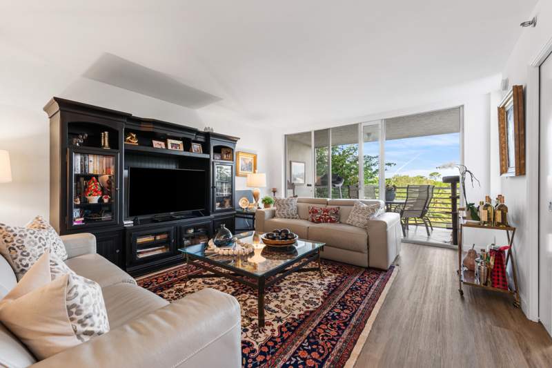 2 bedroom Condominium at 3499 Oaks Way #407, No 117 Palm-Aire Country Club, Pompano Beach — photo 4