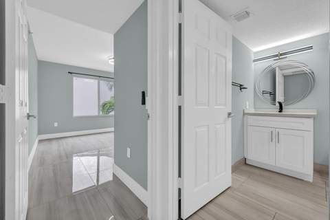 1010 Villa Circle, Boynton Beach FL - photo 10 of 23