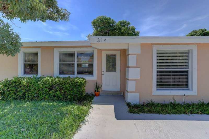 4 bedroom Single Family Residence at 314 NW 12th Avenue, Poinciana Heights Delray, Delray Beach — photo 1