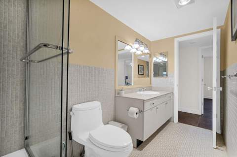 1701 S Ocean Drive #203, Hollywood FL - photo 11 of 33