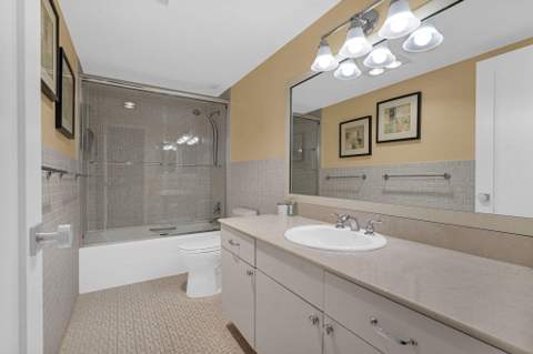 1701 S Ocean Drive #203, Hollywood FL - photo 10 of 33