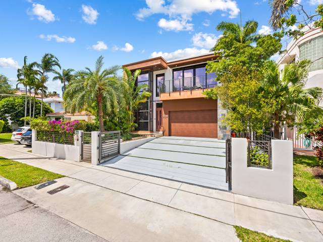 609 Poinciana Drive