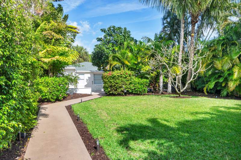 2 bedroom Single Family Residence at 439 28th Street, Northwood Add, West Palm Beach — photo 2