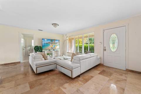 2757 NE 14th Avenue, Wilton Manors FL - photo 14 of 76
