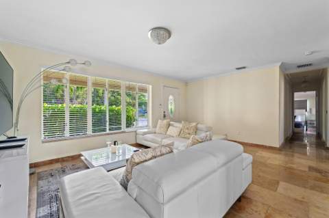 2757 NE 14th Avenue, Wilton Manors FL - photo 16 of 76