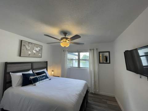 1067 SW 3rd Street, Hallandale Beach FL - photo 8 of 12