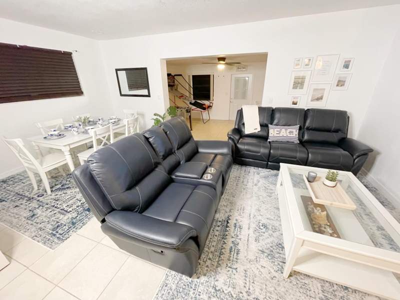 3 bedroom Single Family Residence at 1067 SW 3rd Street, Sunset Lake Park, Hallandale Beach — photo 4
