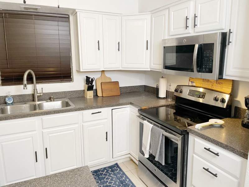 3 bedroom Single Family Residence at 1067 SW 3rd Street, Sunset Lake Park, Hallandale Beach — photo 3