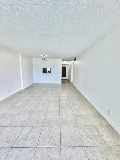 202 SE 10th Street #105, Dania Beach FL - photo 6 of 22