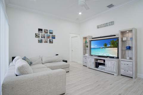 719 SW Andrew Road, Port St. Lucie FL - photo 9 of 33