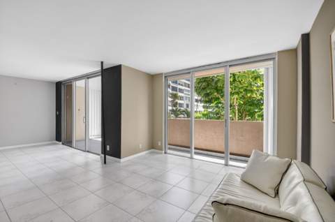3581 S Ocean Boulevard #3c, South Palm Beach FL - photo 10 of 28