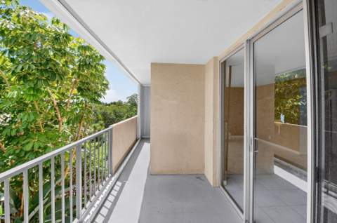 3581 S Ocean Boulevard #3c, South Palm Beach FL - photo 18 of 28