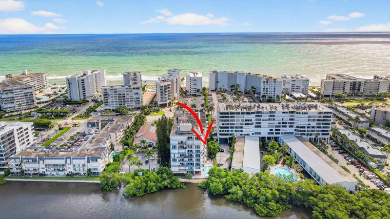 2 bedroom Condominium at 3581 S Ocean Boulevard #3c, Horizon West Condo, South Palm Beach — photo 2
