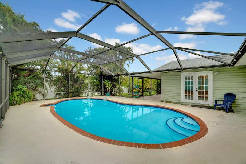 3 bedroom Single Family Residence at 1918 SE Cheltenham Street, Port St Lucie Section 10, Port St. Lucie — photo 1