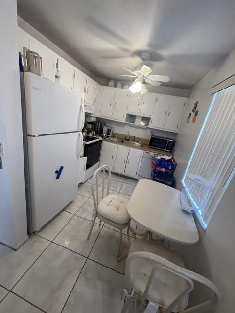 186 Flanders D #186, Delray Beach FL - photo 7 of 7