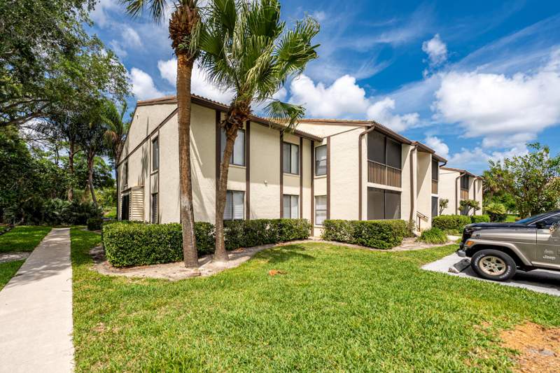 1 bedroom Condominium at 2702 SW Matheson Avenue #113-f1, Pine Ridge At Martin Downs Condo, Palm City — photo 3