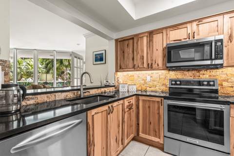 500 SE Mizner Boulevard #A209, Boca Raton FL - photo 7 of 78