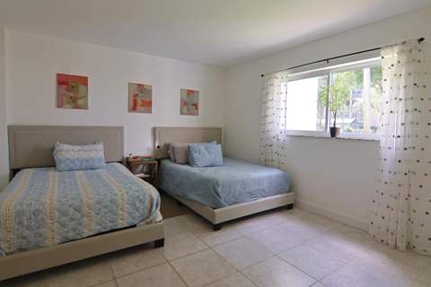 1000 NE 12th Avenue #106, Hallandale Beach FL - photo 8 of 30