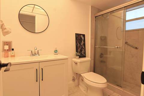 1000 NE 12th Avenue #106, Hallandale Beach FL - photo 10 of 30