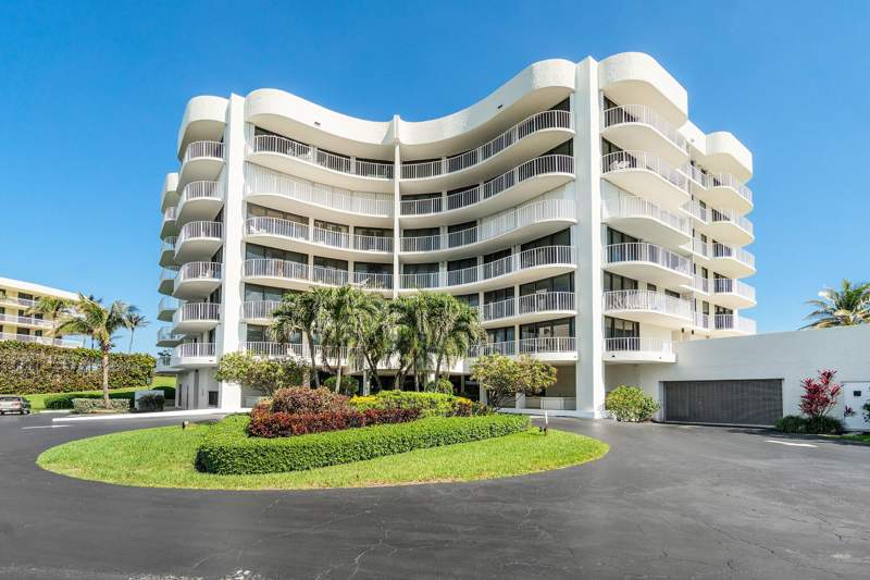 2 bedroom Condominium at 3360 S Ocean Boulevard, Thirty-Three Sixty Condo, Palm Beach — photo 3