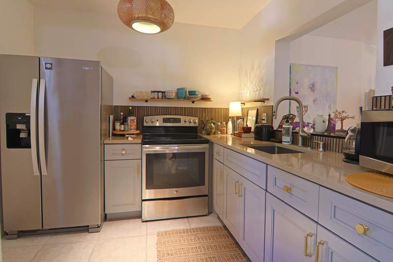 1 bedroom Condominium at 1000 NE 12th Avenue #106, Meadowbrook Condo Apts Bldg 7, Hallandale Beach — photo 2