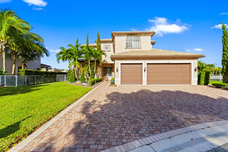 6 bedroom Single Family Residence at 5422 SW 185th Terrace, Sunset Lakes Plat Three, Miramar — photo 3
