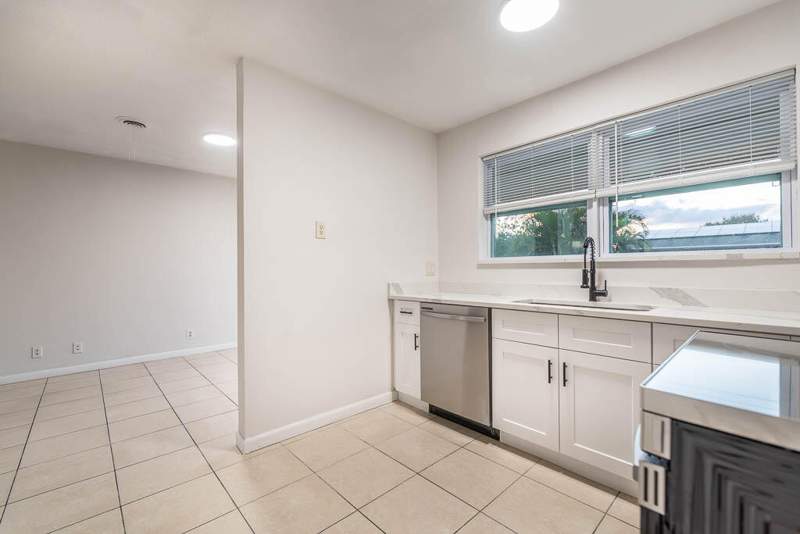 3 bedroom Single Family Residence at 1302 S Congress Avenue, Delray Beach Highlands Sec 1, Delray Beach — photo 3