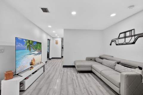 1691 W 26th Court, Riviera Beach FL - photo 19 of 48