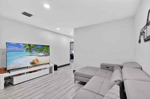1691 W 26th Court, Riviera Beach FL - photo 20 of 48