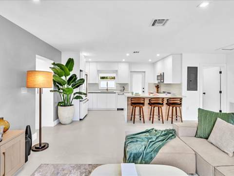209 NE 27th Drive, Wilton Manors FL - photo 14 of 33