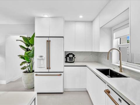 209 NE 27th Drive, Wilton Manors FL - photo 16 of 33