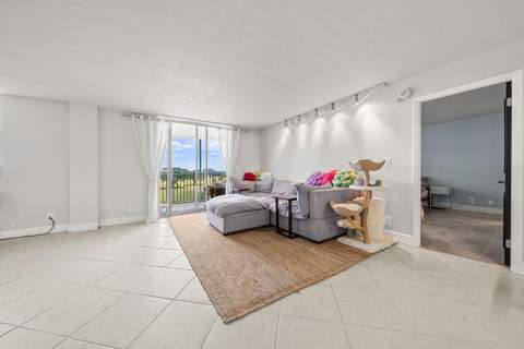 6699 NW 2nd Avenue #415, Boca Raton FL - photo 11 of 27