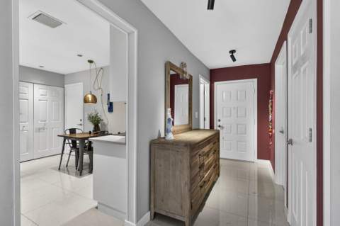 11894 Donlin Drive, Wellington FL - photo 10 of 62