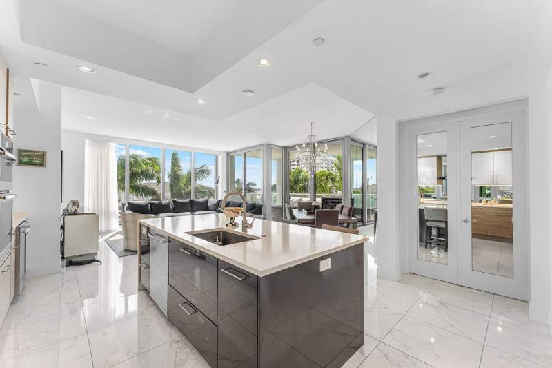 2 bedroom Condominium at 2 Water Club Way #403, Water Club, North Palm Beach — photo 4
