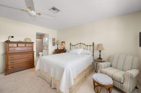 945 Savannas Point Drive #B, Fort Pierce FL - photo 18 of 26