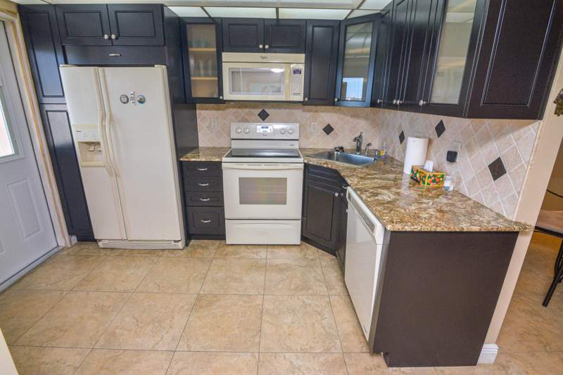 1 bedroom Condominium at 2661 S Course Drive #707, No 21 Palm-Aire Country Club, Pompano Beach — photo 3