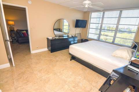 2661 S Course Drive #707, Pompano Beach FL - photo 16 of 32