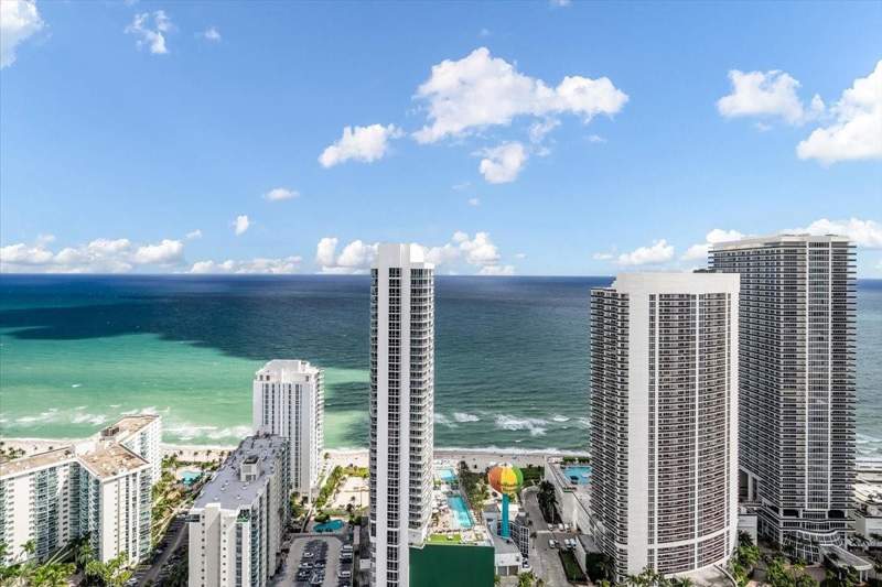 2 bedroom Condominium at 4010 S Ocean Drive #R1102, 4010 South Ocean Condo, Hollywood — photo 4