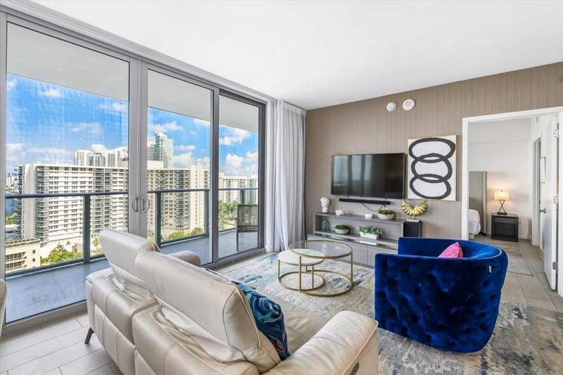 2 bedroom Condominium at 4010 S Ocean Drive #R1102, 4010 South Ocean Condo, Hollywood — photo 2
