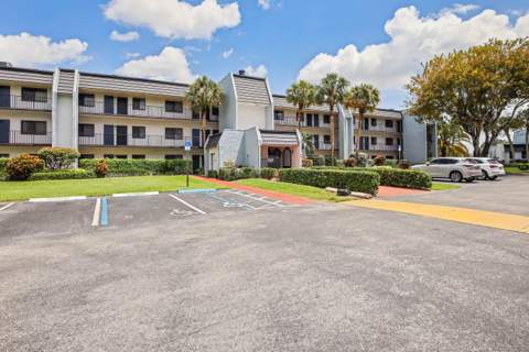 4254 Deste Court #208, Lake Worth FL - photo 14 of 19
